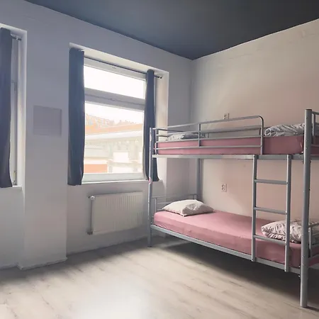 Elephants Private Hostal